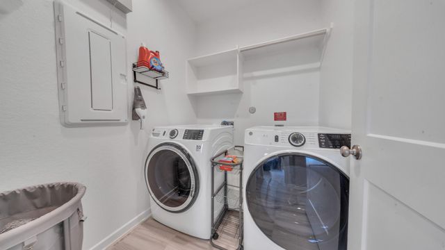 6123 Dovetail Cliff Court, Katy, TX 77493