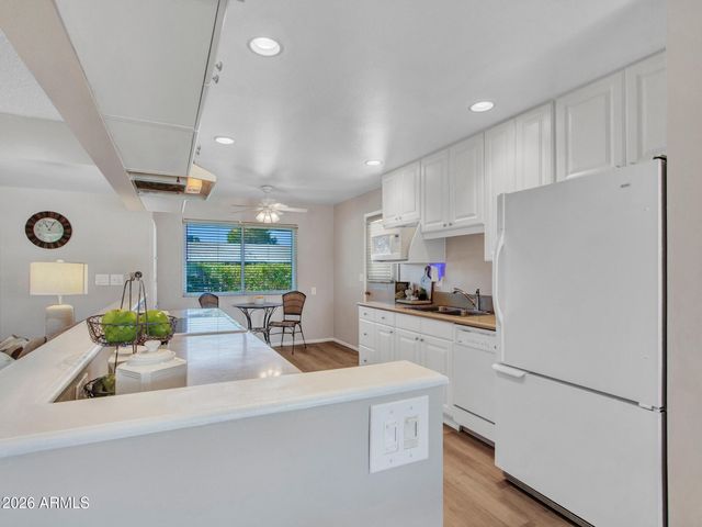 10925 W ROUNDELAY Circle, Sun City, AZ 85351