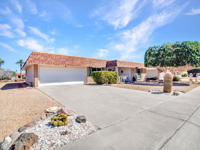 10925 W ROUNDELAY Circle, Sun City, AZ 85351