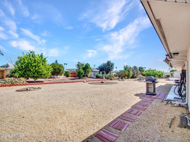 10925 W ROUNDELAY Circle, Sun City, AZ 85351