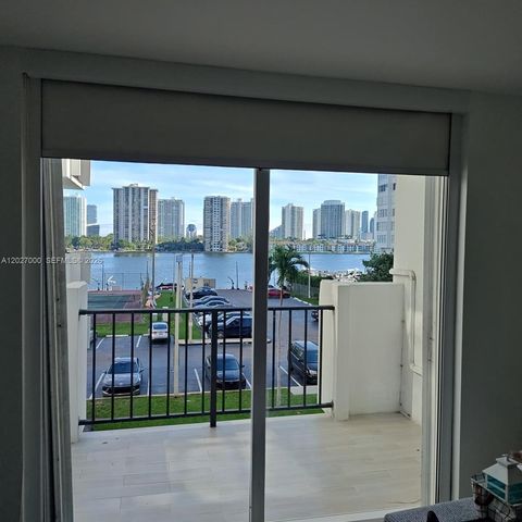 2750 NE 183rd St 301, Aventura, FL 33160