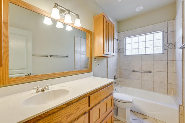 404 W View DR, Wimberley, TX 78676