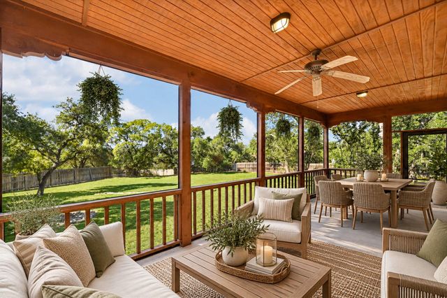 404 W View DR, Wimberley, TX 78676