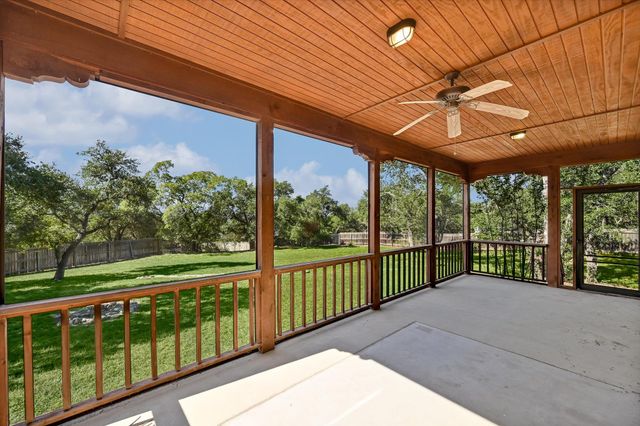 404 W View DR, Wimberley, TX 78676