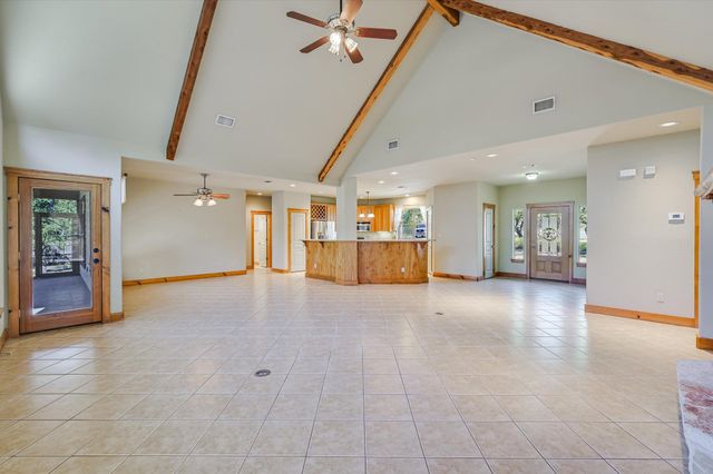 404 W View DR, Wimberley, TX 78676