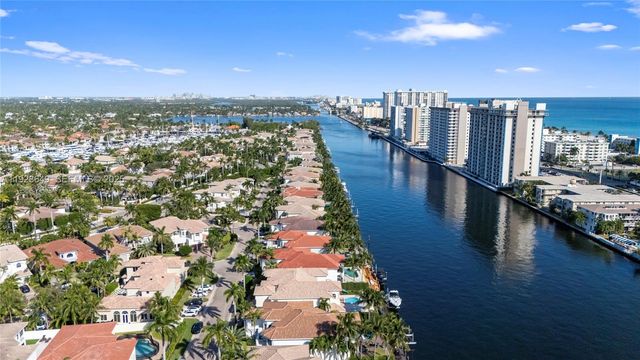 1555 Windjammer Way, Hollywood, FL 33019