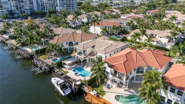 1555 Windjammer Way, Hollywood, FL 33019