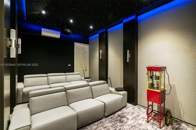 1555 Windjammer Way, Hollywood, FL 33019