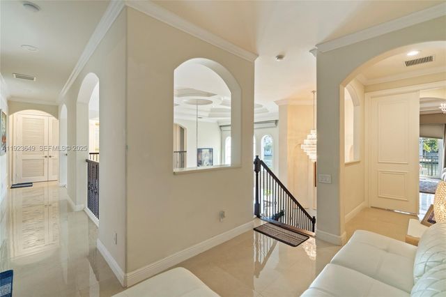 1555 Windjammer Way, Hollywood, FL 33019