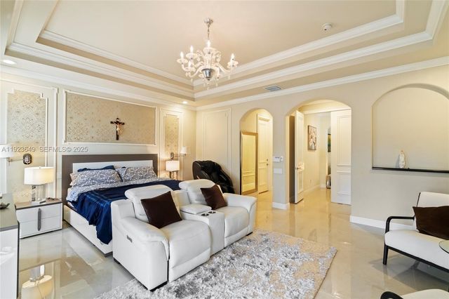 1555 Windjammer Way, Hollywood, FL 33019