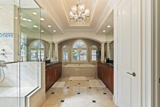 1555 Windjammer Way, Hollywood, FL 33019