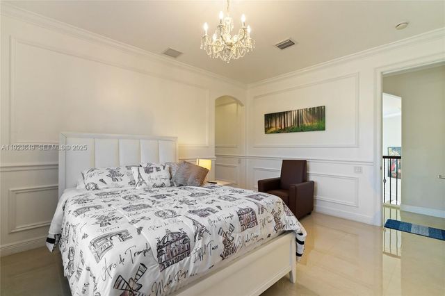 1555 Windjammer Way, Hollywood, FL 33019