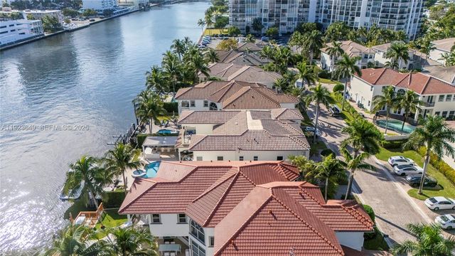 1555 Windjammer Way, Hollywood, FL 33019