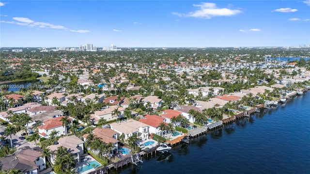 1555 Windjammer Way, Hollywood, FL 33019