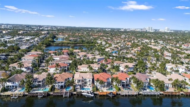 1555 Windjammer Way, Hollywood, FL 33019