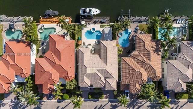 1555 Windjammer Way, Hollywood, FL 33019