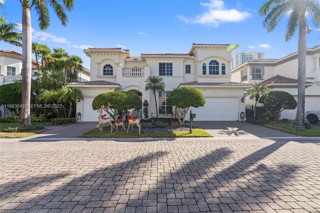 1555 Windjammer Way, Hollywood, FL 33019