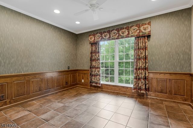 12 Warren Ave, Green Brook Twp., NJ 08812