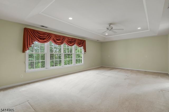 12 Warren Ave, Green Brook Twp., NJ 08812