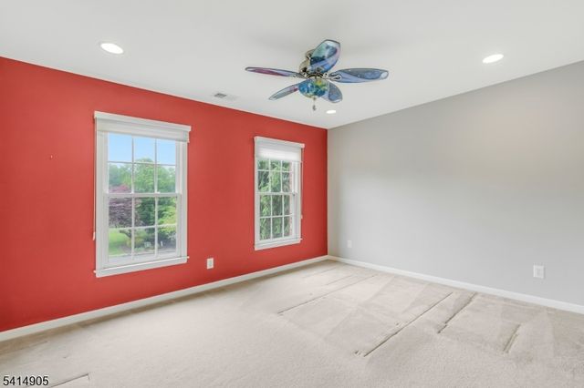 12 Warren Ave, Green Brook Twp., NJ 08812