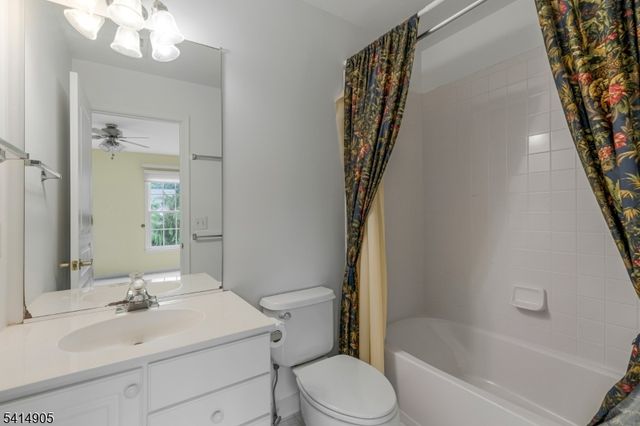 12 Warren Ave, Green Brook Twp., NJ 08812