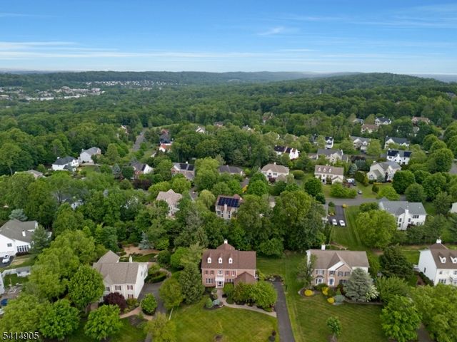 12 Warren Ave, Green Brook Twp., NJ 08812