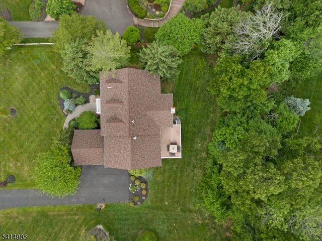 12 Warren Ave, Green Brook Twp., NJ 08812