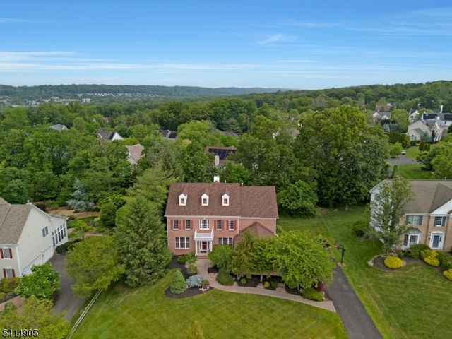 12 Warren Ave, Green Brook Twp., NJ 08812