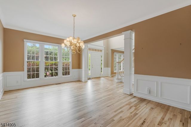 12 Warren Ave, Green Brook Twp., NJ 08812