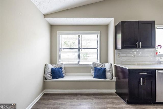 817 Riverstone Lane, Woodstock, GA 30188