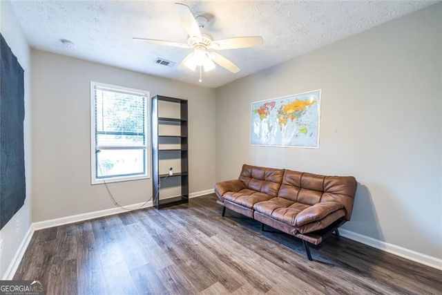 817 Riverstone Lane, Woodstock, GA 30188