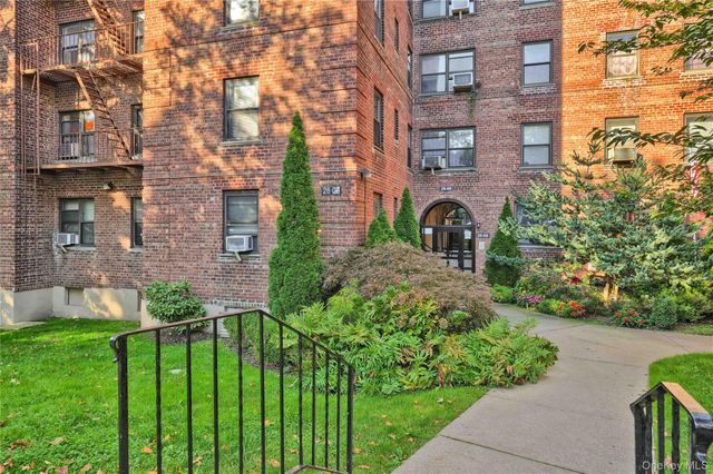 28-02 141st Street 3D, Flushing, NY 11354