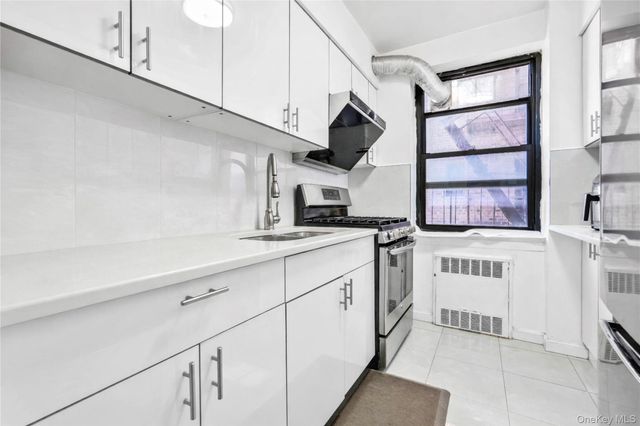 28-02 141st Street 3D, Flushing, NY 11354