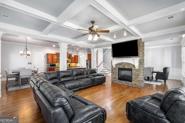 679 Crystal Cove Court, Loganville, GA 30052