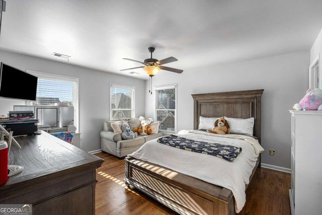 679 Crystal Cove Court, Loganville, GA 30052