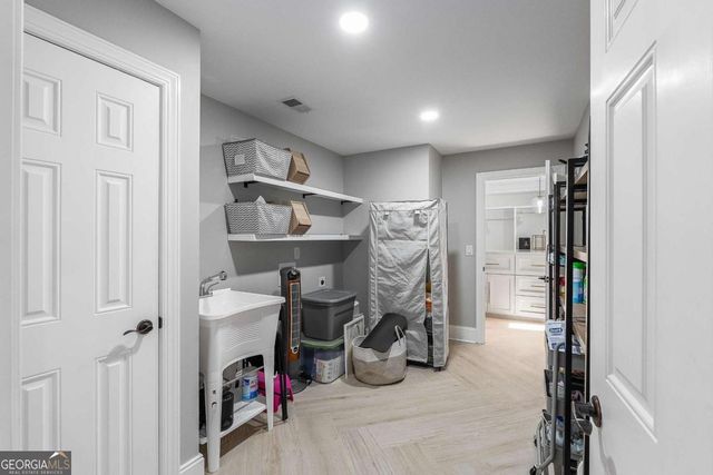 679 Crystal Cove Court, Loganville, GA 30052