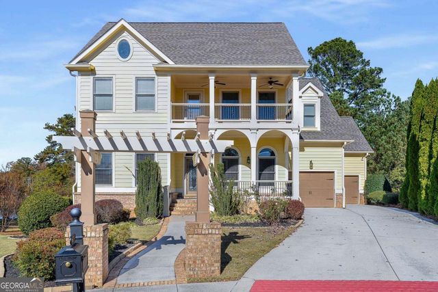 679 Crystal Cove Court, Loganville, GA 30052