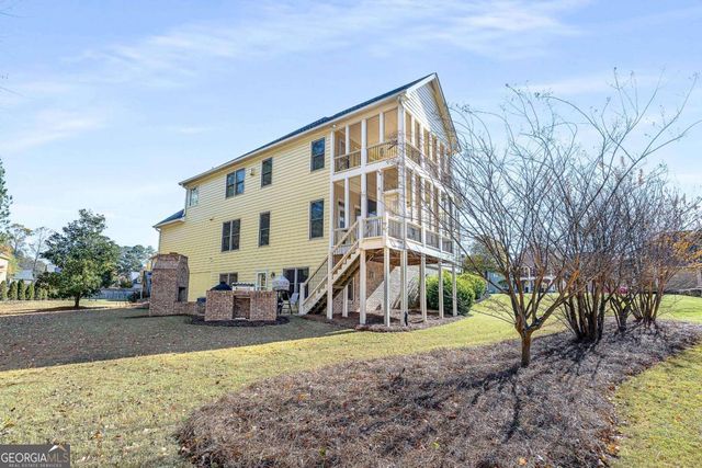 679 Crystal Cove Court, Loganville, GA 30052