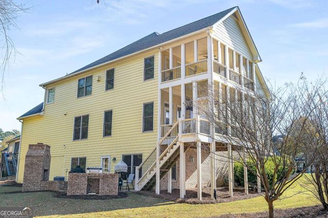 679 Crystal Cove Court, Loganville, GA 30052