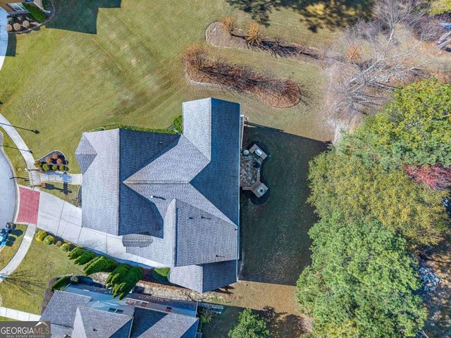 679 Crystal Cove Court, Loganville, GA 30052