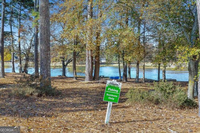 679 Crystal Cove Court, Loganville, GA 30052