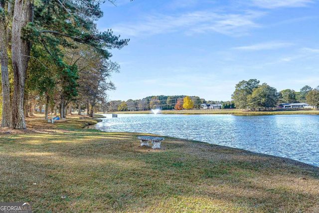 679 Crystal Cove Court, Loganville, GA 30052