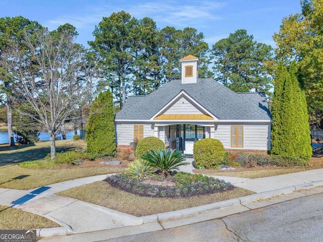 679 Crystal Cove Court, Loganville, GA 30052