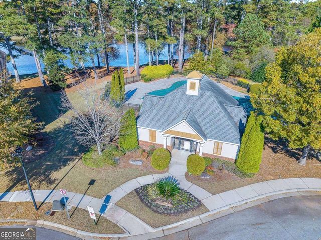 679 Crystal Cove Court, Loganville, GA 30052