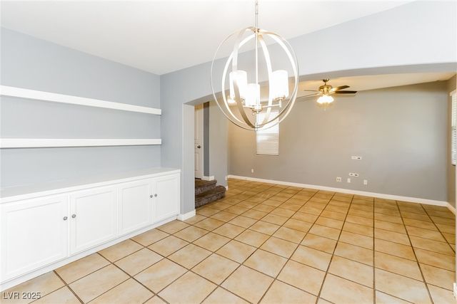 985 Crescent Falls Street, Henderson, NV 89011