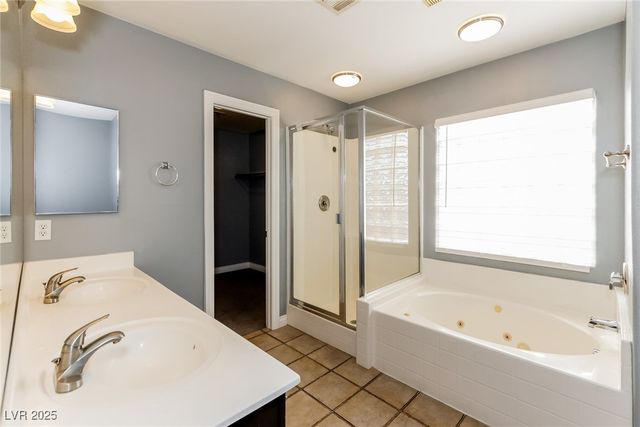 985 Crescent Falls Street, Henderson, NV 89011