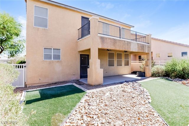 985 Crescent Falls Street, Henderson, NV 89011