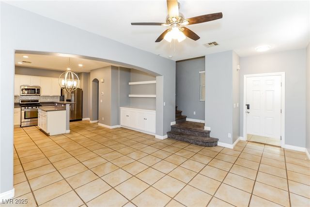 985 Crescent Falls Street, Henderson, NV 89011