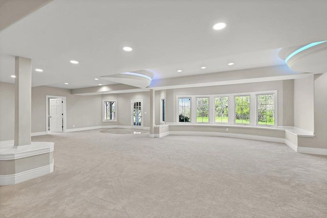 19955 Bradon TRAIL, Brookfield, WI 53045