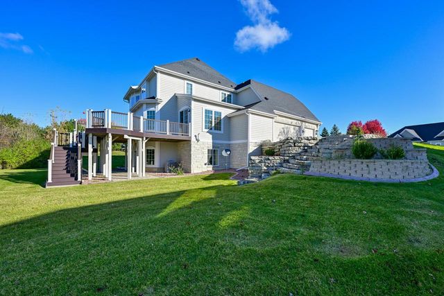 19955 Bradon TRAIL, Brookfield, WI 53045